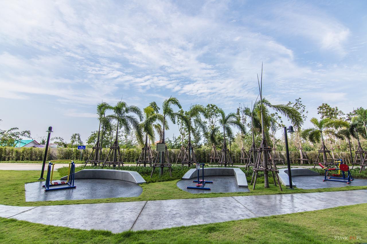 Sea View Residence Cha-Am Bagian luar foto